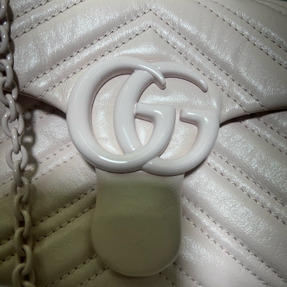 Gucci Marmont  Quilted Shoulder Bag - Picture 5 of 14
